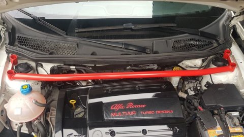Rozpórka Alfa Romeo Giulietta przednia górna Red
