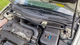 Rozpórka Volvo C 30 przednia górna Red