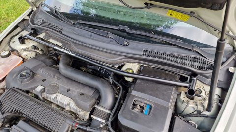 Rozpórka Volvo C 30 przednia górna Red