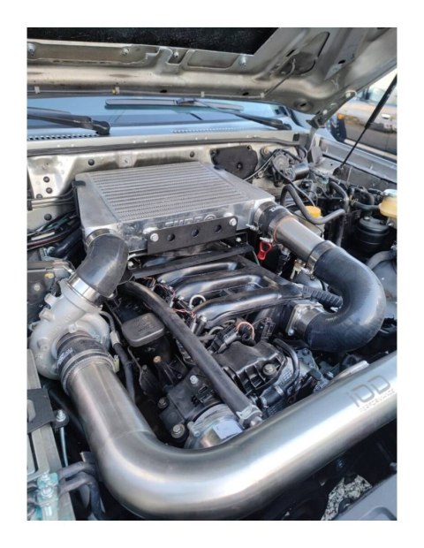 Górne mocowanie intercoolera Nissan Patrol Y61 BMW SWAP