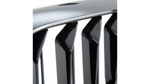 Grill BMW 5 G30 F90 G31 Facelift podwójne żeberka Gloss Black