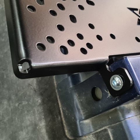 Podstawa Płyta do zamocowania hamulca ręcznego otworowana do tunelu BMW E36 Black