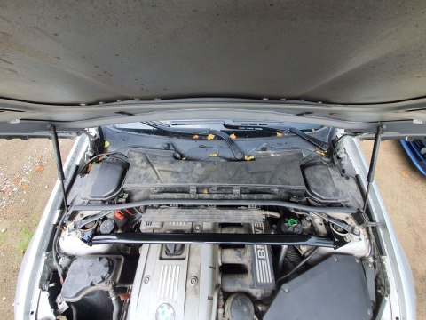 Rozpórka BMW 3 E90 E91 E92 n52 przednia górna Black