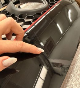 Grill Volkswagen Golf V Red Strip