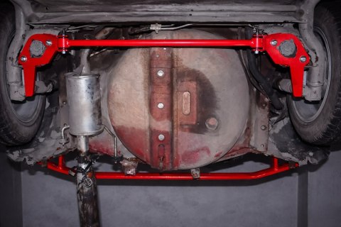 Rozpórka Suzuki Swift III MZ EZ IV NZ AZ tylna dolna Red Aluminium