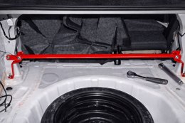 Rozpórka Toyota GT86 BRZ tylna bagażnika Red Aluminium